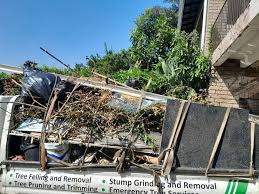 Best Garage Cleanout  in Holiday City Berkeley, NJ